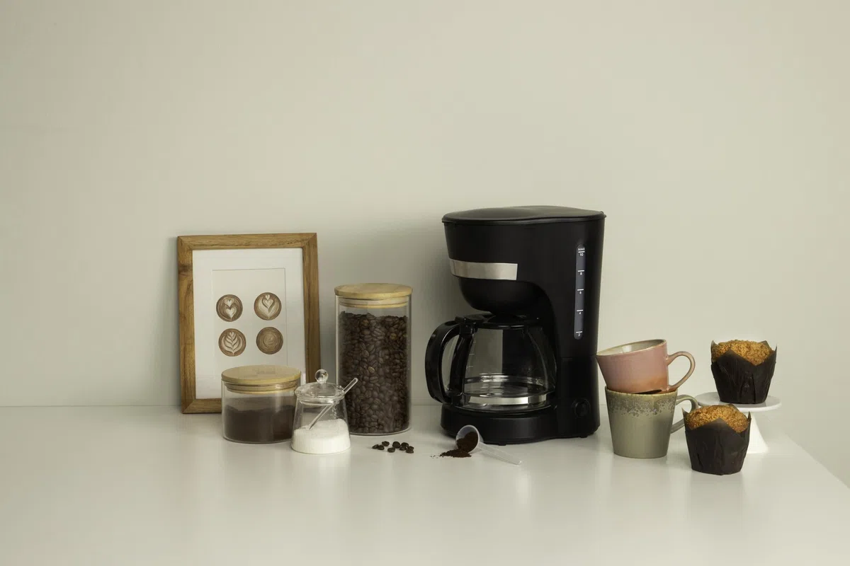 Tristar Caffettiera a filtro - 1,25 L - 12 tazze max. - Filtro permanente - Sistema antigoccia e mantenimento in caldo - 750 W - CM-1282